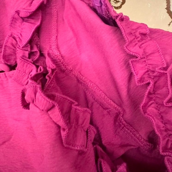 Elegant Magenta Ruffle Dress - Picture 7 of 9